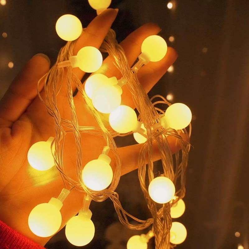 Ball string lights